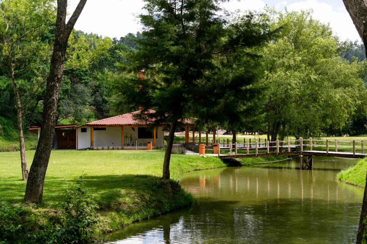 Casa Montana Hotel Чичикастенанго Екстериор снимка