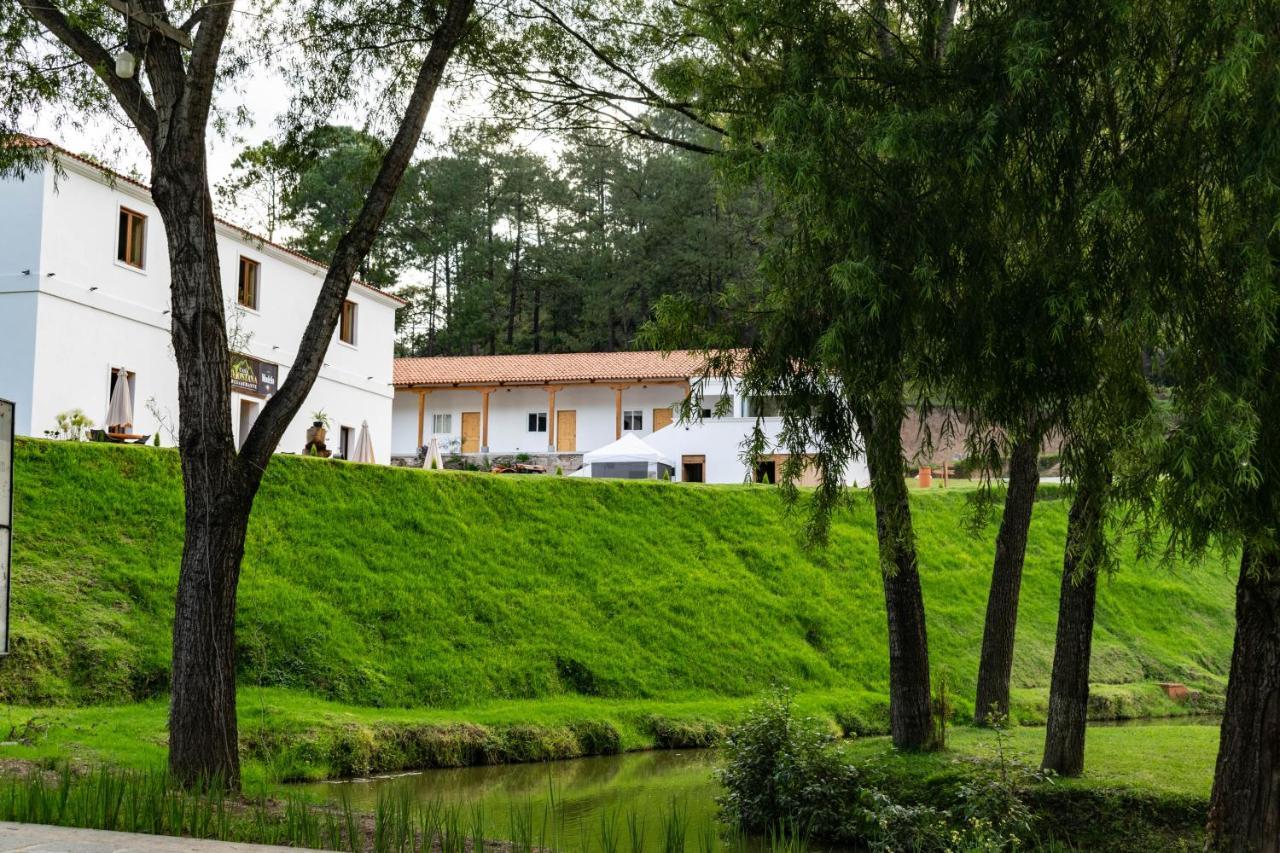 Casa Montana Hotel Чичикастенанго Екстериор снимка