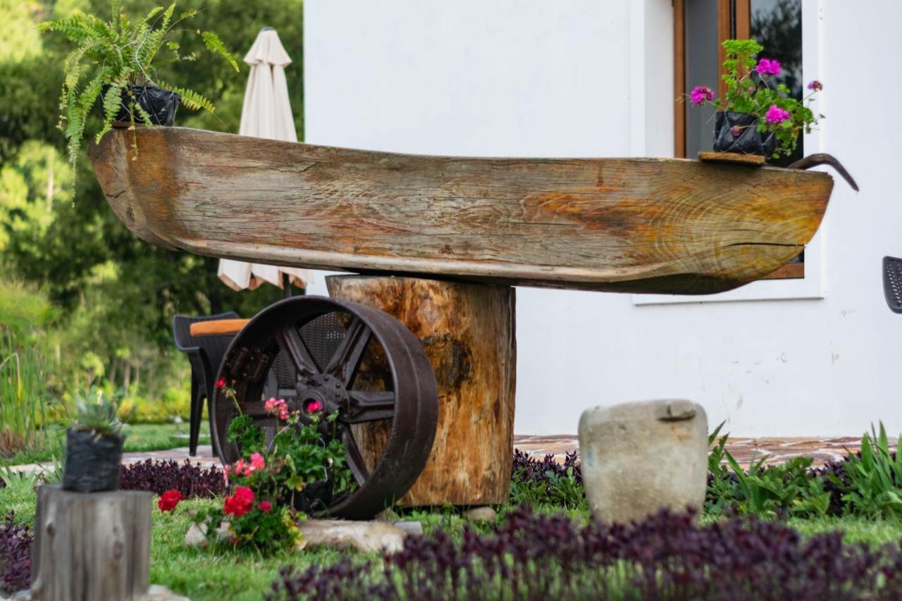 Casa Montana Hotel Чичикастенанго Екстериор снимка